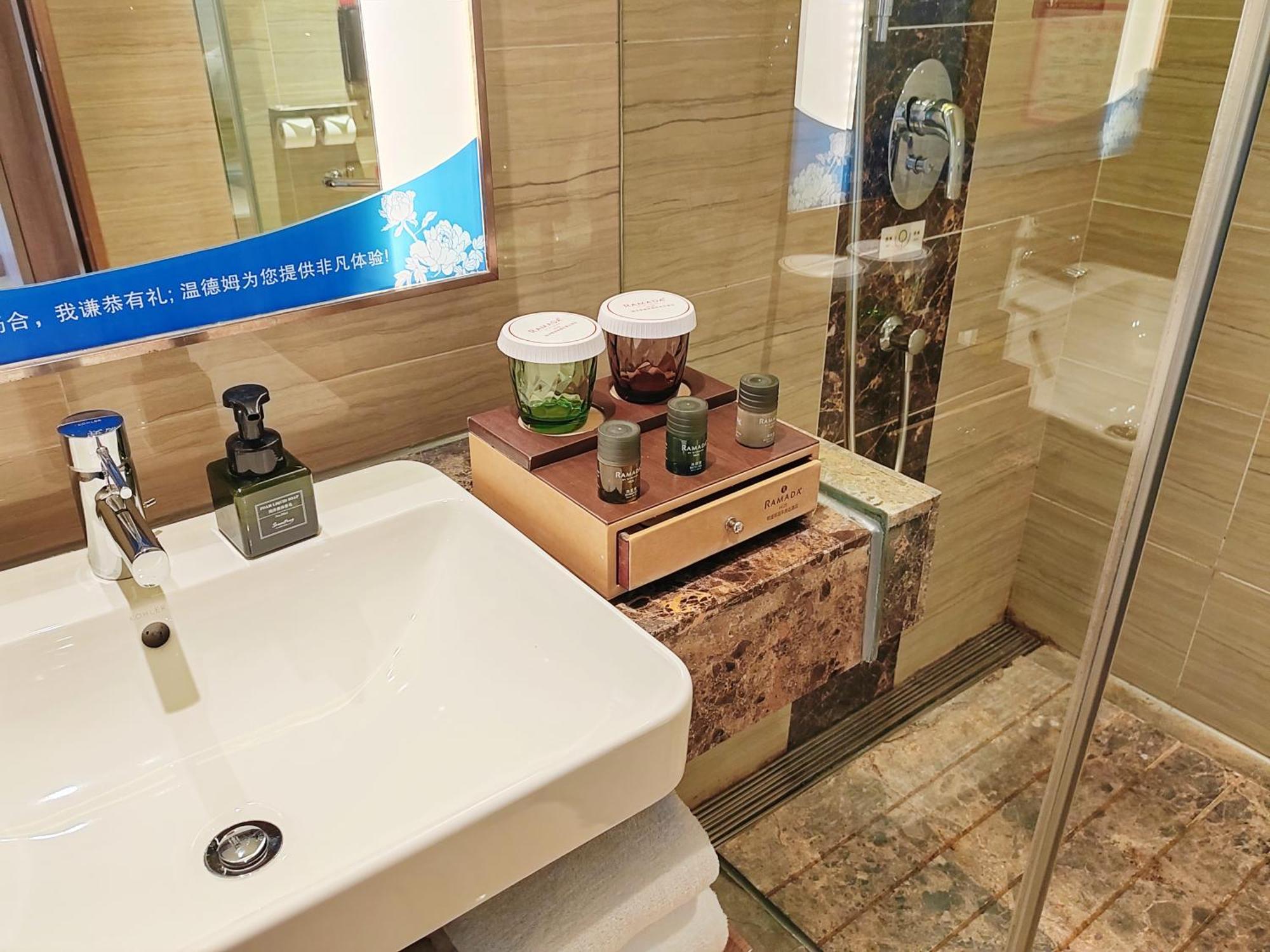 فندق Ramada هيزي المظهر الخارجي الصورة